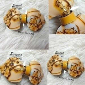 Vintage Serena Collection Floral Acylic Bow Clip